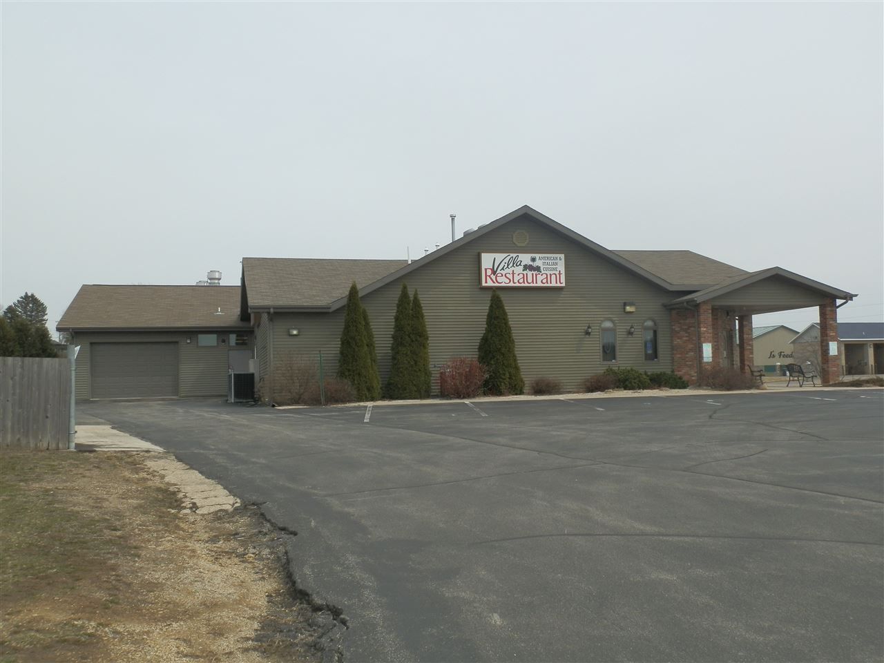 214 Viking Dr, Orfordville, WI 53576